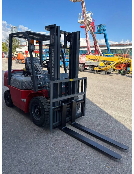 Plus Power Dieselstapler 2500kg, 3000mm - Carretilla elevadora diésel: foto 5 Plus Power Dieselstapler 2500kg, 3000mm - Carretilla elevadora diésel: foto 5
