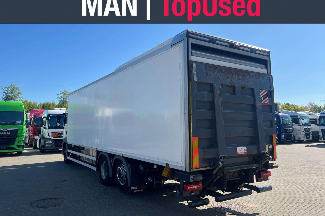 MAN TGS 26.320 6X2-4 Carrier Frigo (8542) - Camión frigorífico: foto 3 MAN TGS 26.320 6X2-4 Carrier Frigo (8542) - Camión frigorífico: foto 3
