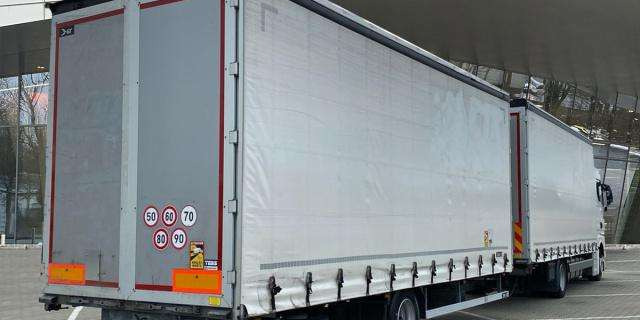 MAN TGX18.470 4x2 LL Retarder (8830) - Camión lona: foto 4 MAN TGX18.470 4x2 LL Retarder (8830) - Camión lona: foto 4
