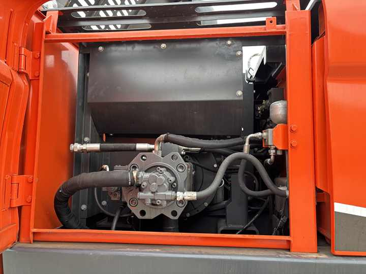 22 Tons Excavator Original Doosan Dx225LCA Crawler Digger Secondhand Used Good Condition Doosan Hydraulic Excavator on Sale - Excavadora de cadenas: foto 3 22 Tons Excavator Original Doosan Dx225LCA Crawler Digger Secondhand Used Good Condition Doosan Hydraulic Excavator on Sale - Excavadora de cadenas: foto 3