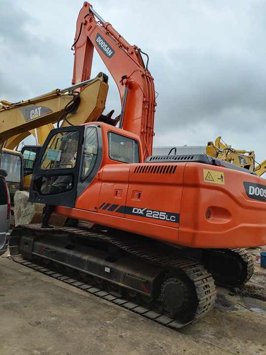 Awesome Performance Korea Imported Small Scale Used Doosan Dh60 Excavator in Shanghai - Excavadora de cadenas: foto 4 Awesome Performance Korea Imported Small Scale Used Doosan Dh60 Excavator in Shanghai - Excavadora de cadenas: foto 4
