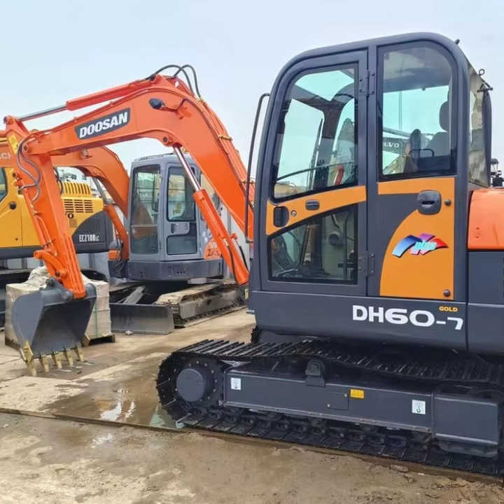 Awesome Performance Korea Imported Small Scale Used Doosan Dh60 Excavator in Shanghai - Excavadora de cadenas: foto 1 Awesome Performance Korea Imported Small Scale Used Doosan Dh60 Excavator in Shanghai - Excavadora de cadenas: foto 1