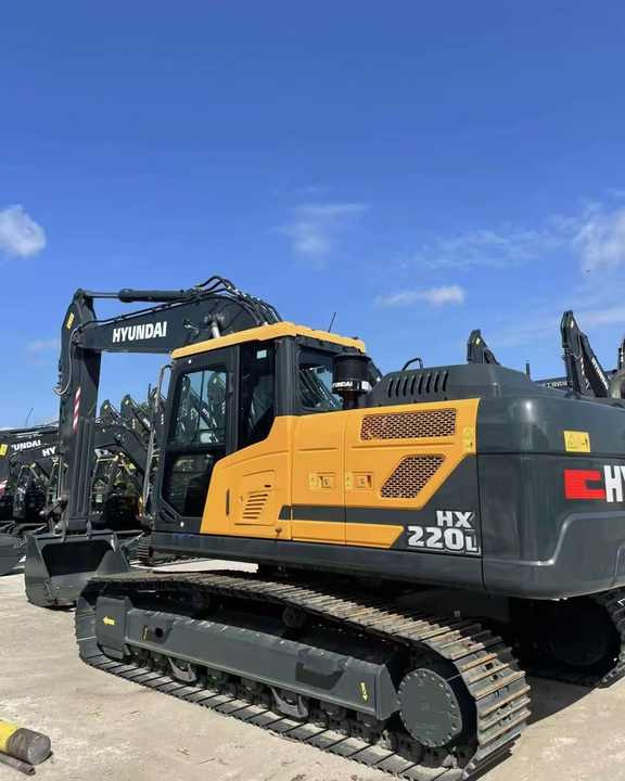 Certificated High Quality Hyundai 220LC Excavator 220lc-9s HX220L 220HD 22 Tons Excavator for Sale - Excavadora: foto 1 Certificated High Quality Hyundai 220LC Excavator 220lc-9s HX220L 220HD 22 Tons Excavator for Sale - Excavadora: foto 1