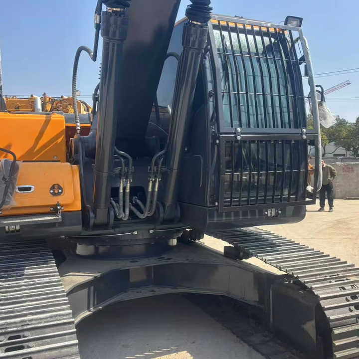 Cheap Price Original Used Hyundai 220 Excavator Hyundai 220LC-9s 220lc Excavator for Sale in Stock Secondhand Digger - Excavadora: foto 1 Cheap Price Original Used Hyundai 220 Excavator Hyundai 220LC-9s 220lc Excavator for Sale in Stock Secondhand Digger - Excavadora: foto 1