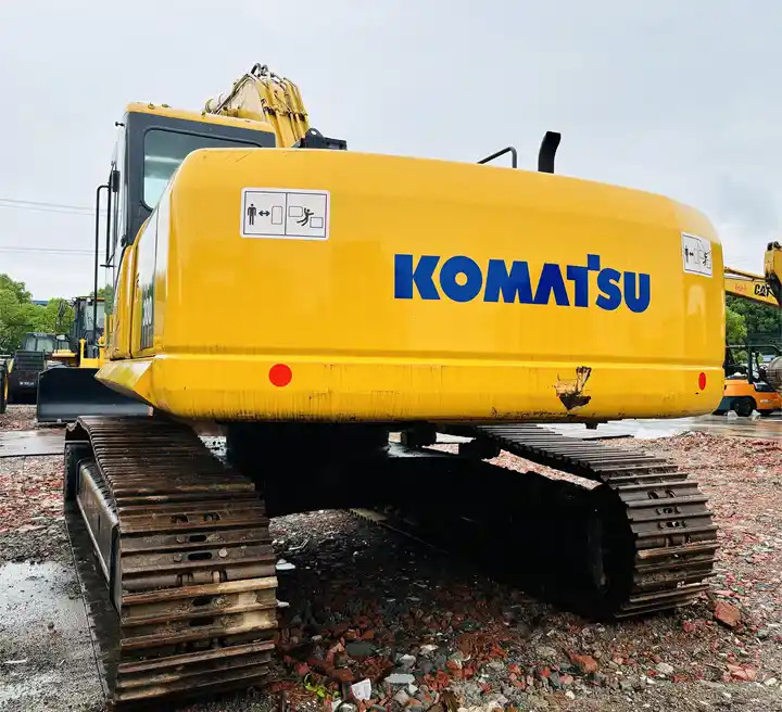 Favorable Price Japan Original Good Working Condition Used Komatsu Pc300-7 Tracked Excavator In Shanghai - Excavadora de cadenas: foto 3 Favorable Price Japan Original Good Working Condition Used Komatsu Pc300-7 Tracked Excavator In Shanghai - Excavadora de cadenas: foto 3