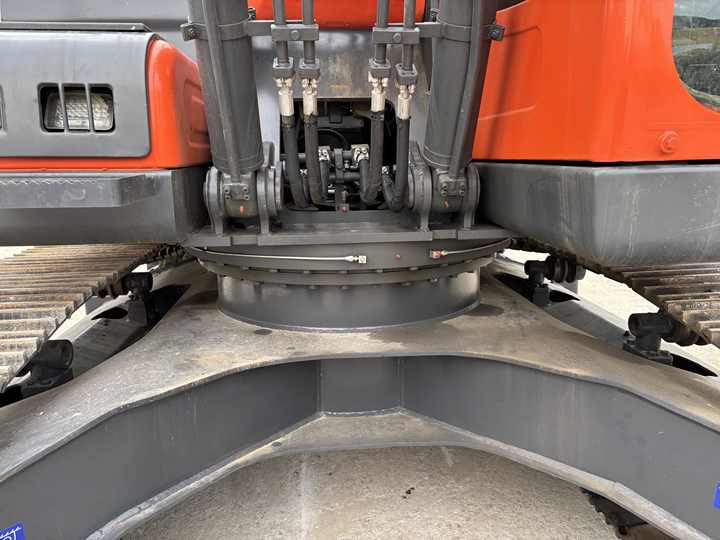 Good Quality Original 23ton Doosan DX225LCA Used Large Excavators for Sale at Low Price Secondhand Doosan225LCA Heavy Digger - Excavadora de cadenas: foto 2 Good Quality Original 23ton Doosan DX225LCA Used Large Excavators for Sale at Low Price Secondhand Doosan225LCA Heavy Digger - Excavadora de cadenas: foto 2