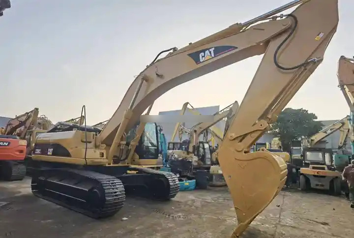 High Quality Second Hand 30 Tons Cat330c Construction Machine Caterpillar Excavator Cat330 Used Crawler Excavator - Excavadora de cadenas: foto 3 High Quality Second Hand 30 Tons Cat330c Construction Machine Caterpillar Excavator Cat330 Used Crawler Excavator - Excavadora de cadenas: foto 3