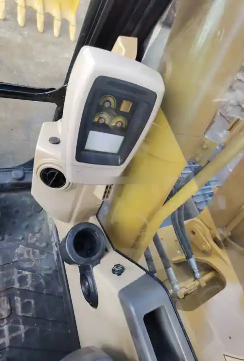 High Quality Second Hand 30 Tons Cat330c Construction Machine Caterpillar Excavator Cat330 Used Crawler Excavator - Excavadora de cadenas: foto 4 High Quality Second Hand 30 Tons Cat330c Construction Machine Caterpillar Excavator Cat330 Used Crawler Excavator - Excavadora de cadenas: foto 4