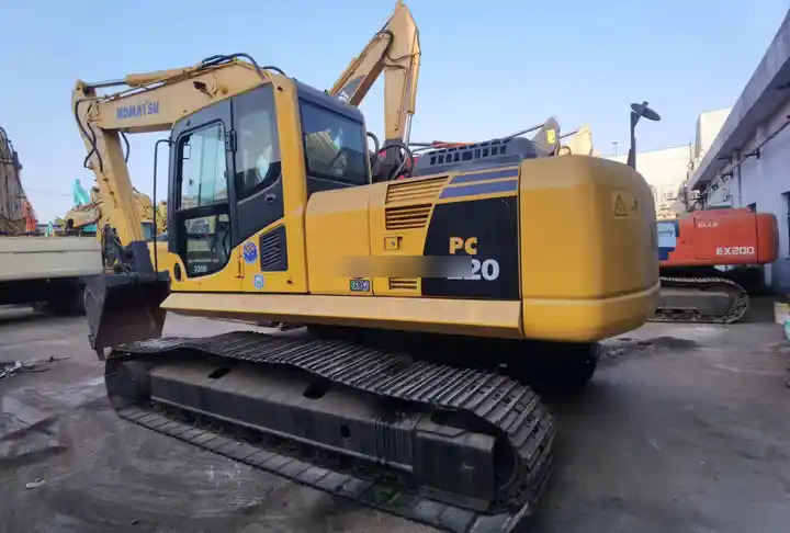 High quality Japan original Used excavator Komatsu PC 200 Used Komatsu PC200 Excavator PC 220-8 220- 8 good condition on sale - Excavadora de cadenas: foto 3 High quality Japan original Used excavator Komatsu PC 200 Used Komatsu PC200 Excavator PC 220-8 220- 8 good condition on sale - Excavadora de cadenas: foto 3