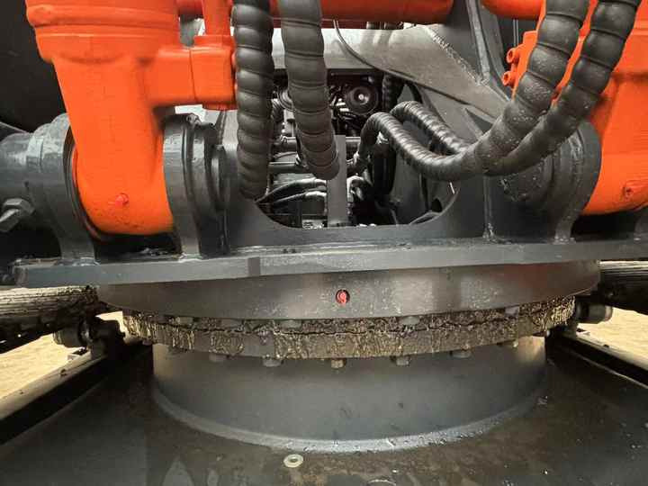 Hot sale Used Hitachi ZX200-3 digger 20ton Excavator second hand excavator - Excavadora de cadenas: foto 3 Hot sale Used Hitachi ZX200-3 digger 20ton Excavator second hand excavator - Excavadora de cadenas: foto 3