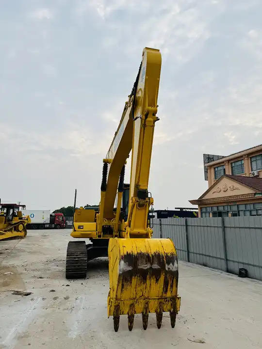 Original Japan Used Crawler Excavator Komatsu Pc200lc-7 Pc220lc-7 A/c Cabin In Shanghai - Excavadora de cadenas: foto 3 Original Japan Used Crawler Excavator Komatsu Pc200lc-7 Pc220lc-7 A/c Cabin In Shanghai - Excavadora de cadenas: foto 3