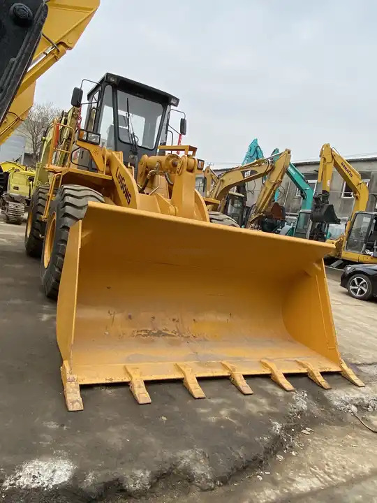 Second hand LiuGong wheel loader LG856 ,good condition chinese loader 856 wheel loader ,Liu gong Wheel Loader 856 Earth-moving - Cargadora de ruedas: foto 4 Second hand LiuGong wheel loader LG856 ,good condition chinese loader 856 wheel loader ,Liu gong Wheel Loader 856 Earth-moving - Cargadora de ruedas: foto 4