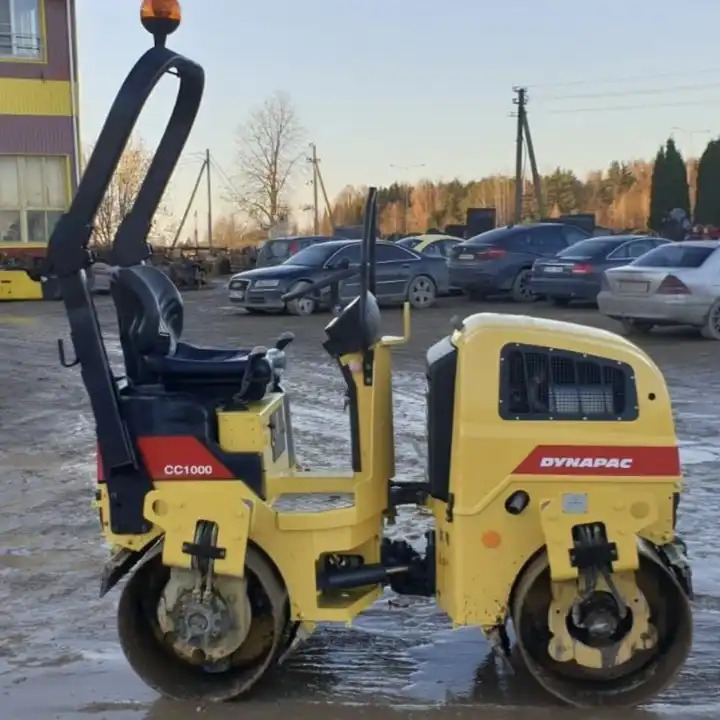 Small Compactor Dynapac Cc211, Cc1000 Mini Road Roller for Sale - Apisonadora de asfalto: foto 4 Small Compactor Dynapac Cc211, Cc1000 Mini Road Roller for Sale - Apisonadora de asfalto: foto 4