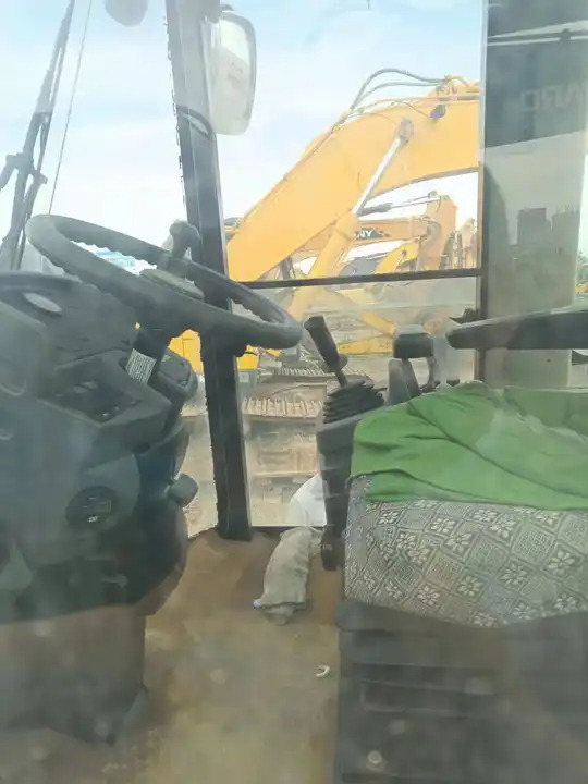 Used 18 ton Caterpillar Road Roller CAT CS76T Road Paving Machinery Soil Compactor made in USA - Apisonadora de asfalto: foto 4 Used 18 ton Caterpillar Road Roller CAT CS76T Road Paving Machinery Soil Compactor made in USA - Apisonadora de asfalto: foto 4