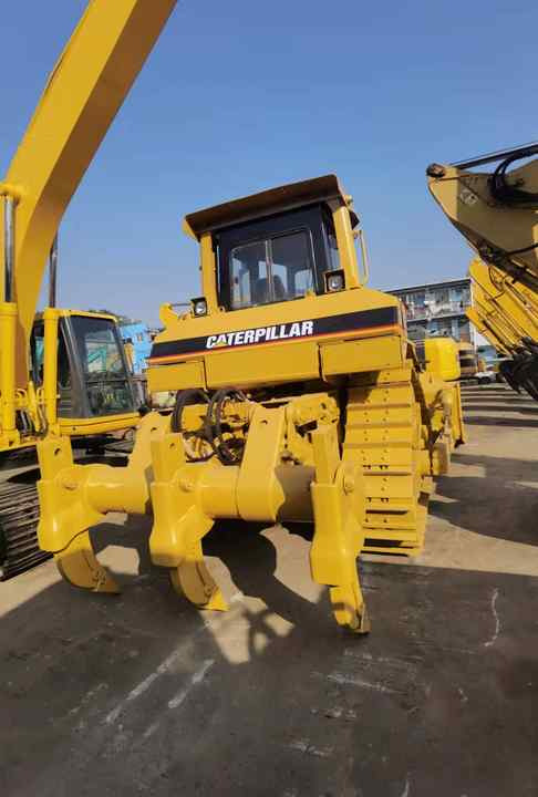 Used Bulldozers CAT D7R D8R with low price in Low Working Hour - Bulldozer: foto 4 Used Bulldozers CAT D7R D8R with low price in Low Working Hour - Bulldozer: foto 4