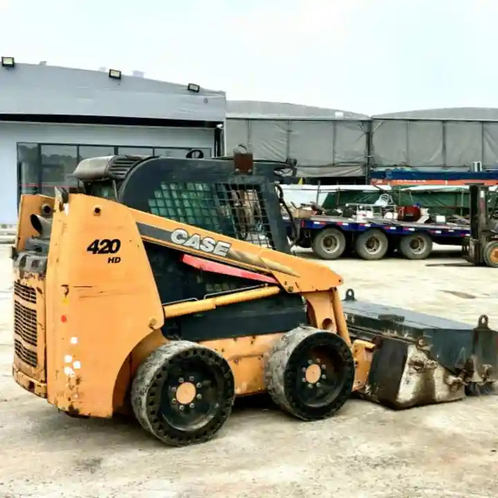 Used Case 420 Backhoe Loader Used Skid Steer Loader CASE 430 CASE 440 - Minicargadora: foto 4 Used Case 420 Backhoe Loader Used Skid Steer Loader CASE 430 CASE 440 - Minicargadora: foto 4