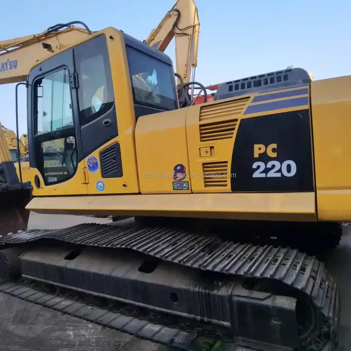 Used Excavators Machine Komatsu Pc220-8 Original 20 Ton Construction Equipments Second Hand Crawler Digger For Sale - Excavadora de cadenas: foto 1 Used Excavators Machine Komatsu Pc220-8 Original 20 Ton Construction Equipments Second Hand Crawler Digger For Sale - Excavadora de cadenas: foto 1