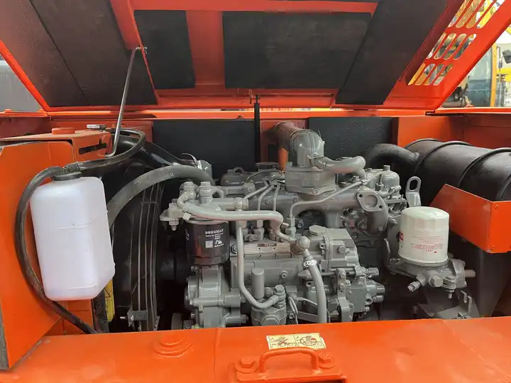 Used Hitachi excavator ZX70 in good condition for sale - Excavadora de cadenas: foto 3 Used Hitachi excavator ZX70 in good condition for sale - Excavadora de cadenas: foto 3