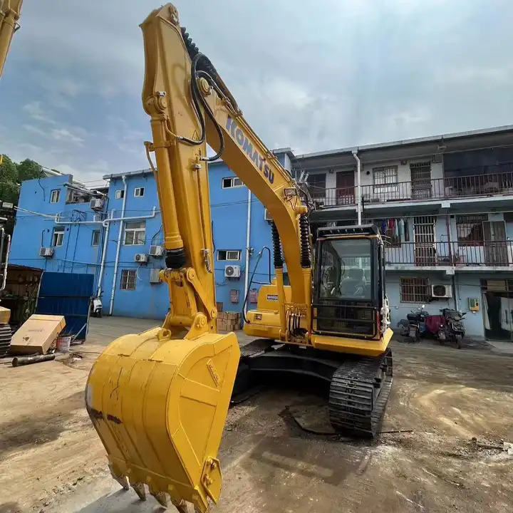Used Japan Original 13ton Komatsu PC130-7 Excavator hydraulic crawler excavator - Excavadora de cadenas: foto 1 Used Japan Original 13ton Komatsu PC130-7 Excavator hydraulic crawler excavator - Excavadora de cadenas: foto 1