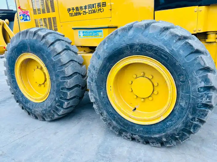 Used Motor Grader With Ripper Cat 140h Original Japan,Caterpillar Second Hand Motor Grader With Best Price In Shanghai - Grader: foto 4 Used Motor Grader With Ripper Cat 140h Original Japan,Caterpillar Second Hand Motor Grader With Best Price In Shanghai - Grader: foto 4