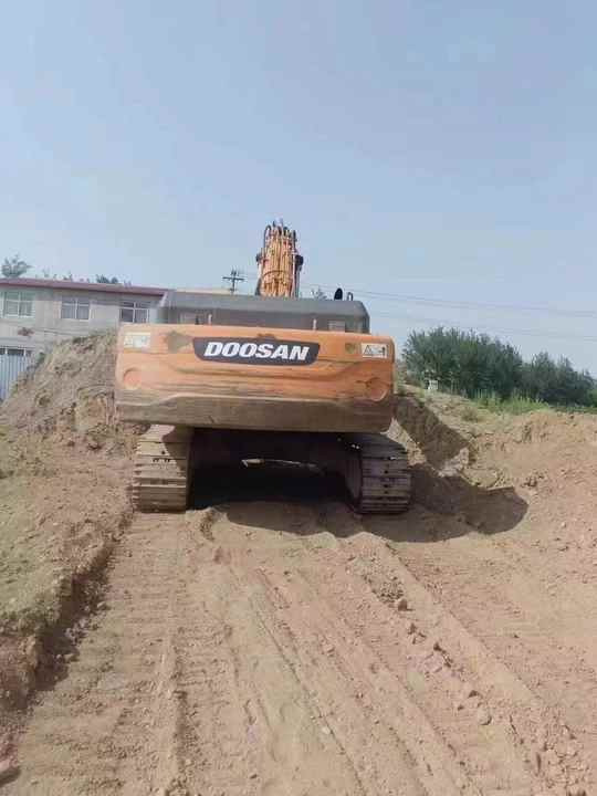 Used Original Korea Doosan 34 Ton Excavator with Cheap Price and Good Condition DOOSAN Dx340LCA Dx225 Dx330 DX360for Sale - Excavadora de cadenas: foto 5 Used Original Korea Doosan 34 Ton Excavator with Cheap Price and Good Condition DOOSAN Dx340LCA Dx225 Dx330 DX360for Sale - Excavadora de cadenas: foto 5