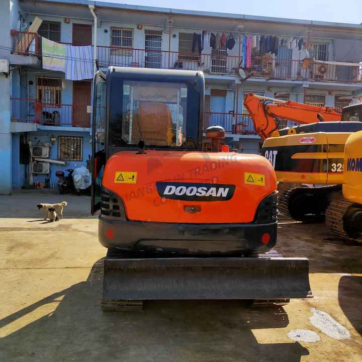 Used excavator doosan dx60 excavators earth-moving machinery doosan dx60 dx80 dx75 dx225 dh60 dh60-7for sale - Excavadora de cadenas: foto 3 Used excavator doosan dx60 excavators earth-moving machinery doosan dx60 dx80 dx75 dx225 dh60 dh60-7for sale - Excavadora de cadenas: foto 3