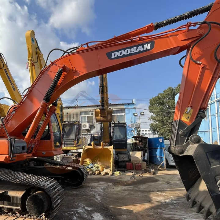Used excavator doosan dx60 excavators earth-moving machinery doosan dx60 dx80 dx75 dx225 dh60 dh60-7for sale - Excavadora de cadenas: foto 1 Used excavator doosan dx60 excavators earth-moving machinery doosan dx60 dx80 dx75 dx225 dh60 dh60-7for sale - Excavadora de cadenas: foto 1