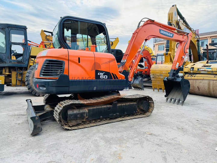 Used excavator doosan dx60 excavators earth-moving machinery doosan dx60 dx80 dx75 dx225 dh60 dh60-7for sale - Excavadora de cadenas: foto 4 Used excavator doosan dx60 excavators earth-moving machinery doosan dx60 dx80 dx75 dx225 dh60 dh60-7for sale - Excavadora de cadenas: foto 4
