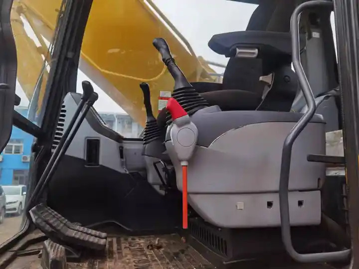 Well- Maintained Original Design Heavy Equipment Used Komatsu Pc300-7 Hydraulic Crawler Excavator In Shanghai - Excavadora de cadenas: foto 3 Well- Maintained Original Design Heavy Equipment Used Komatsu Pc300-7 Hydraulic Crawler Excavator In Shanghai - Excavadora de cadenas: foto 3