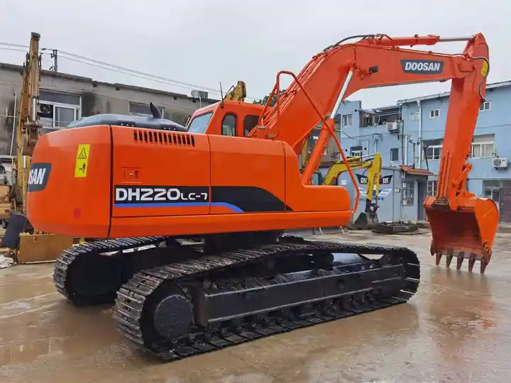 Used 20Ton Korea Excavator Machinery Equipment, Doosan Excavator DH220LC-7 Medium-size Digger - Excavadora de cadenas: foto 3 Used 20Ton Korea Excavator Machinery Equipment, Doosan Excavator DH220LC-7 Medium-size Digger - Excavadora de cadenas: foto 3