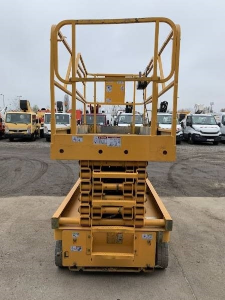 Haulotte Compact 14 - 14 m, electric - Plataforma de tijeras: foto 3 Haulotte Compact 14 - 14 m, electric - Plataforma de tijeras: foto 3