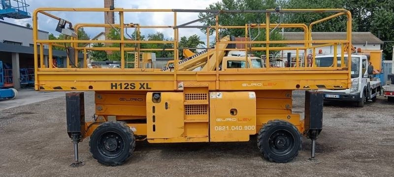 Haulotte H12SXLNT - 12m, 4x4, diesel - Plataforma de tijeras: foto 5 Haulotte H12SXLNT - 12m, 4x4, diesel - Plataforma de tijeras: foto 5