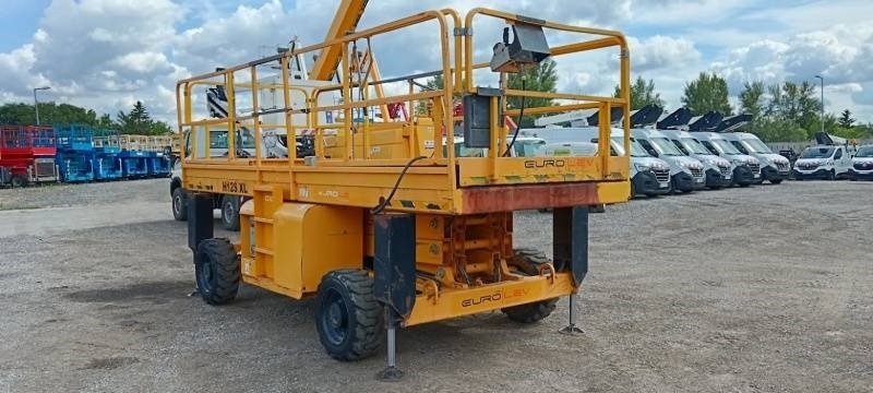 Haulotte H12SXLNT - 12m, 4x4, diesel - Plataforma de tijeras: foto 1 Haulotte H12SXLNT - 12m, 4x4, diesel - Plataforma de tijeras: foto 1