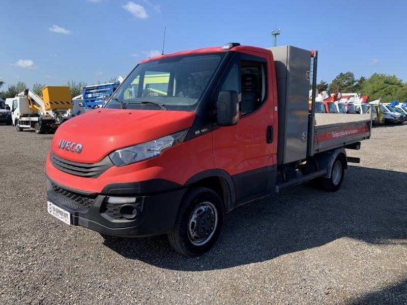 Iveco 35C12 - Tipper - Camión volquete: foto 3 Iveco 35C12 - Tipper - Camión volquete: foto 3