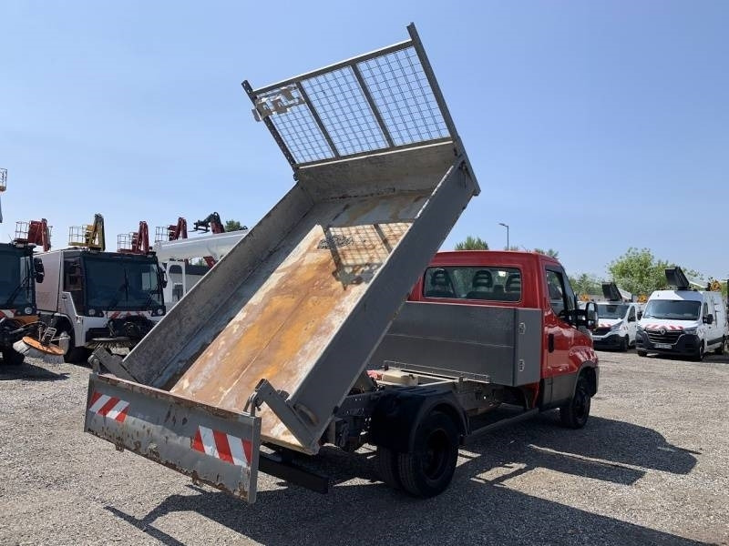 Iveco 35C13 - Tipper  - Camión volquete: foto 1 Iveco 35C13 - Tipper  - Camión volquete: foto 1