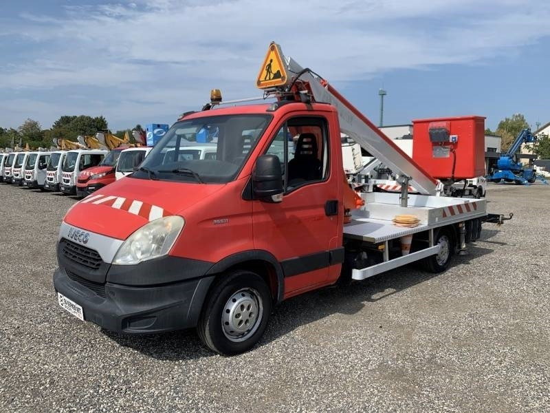 Iveco Daily Multitel 160 ALU DS - 16m - Camión con plataforma elevadora: foto 2 Iveco Daily Multitel 160 ALU DS - 16m - Camión con plataforma elevadora: foto 2