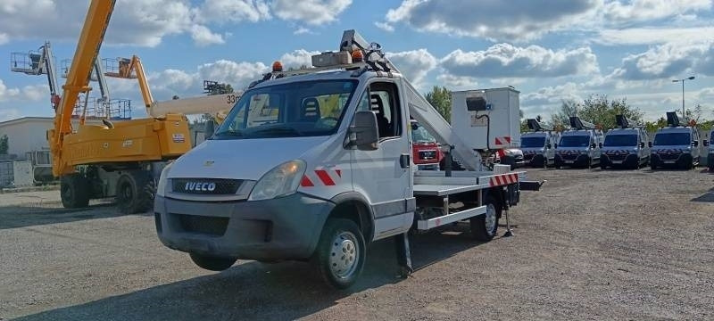 Iveco Daily Multitel 160 ALU DS - 16m - Camión con plataforma elevadora: foto 2 Iveco Daily Multitel 160 ALU DS - 16m - Camión con plataforma elevadora: foto 2