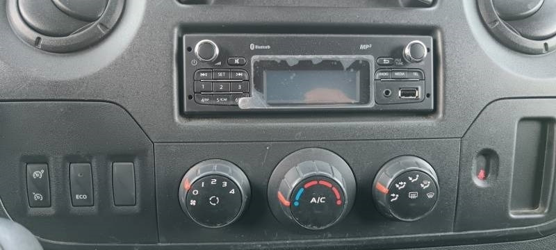 Camión con plataforma elevadora Renault Master Versalift ETL-32-125 - 12,5 m - 120kg: foto 12