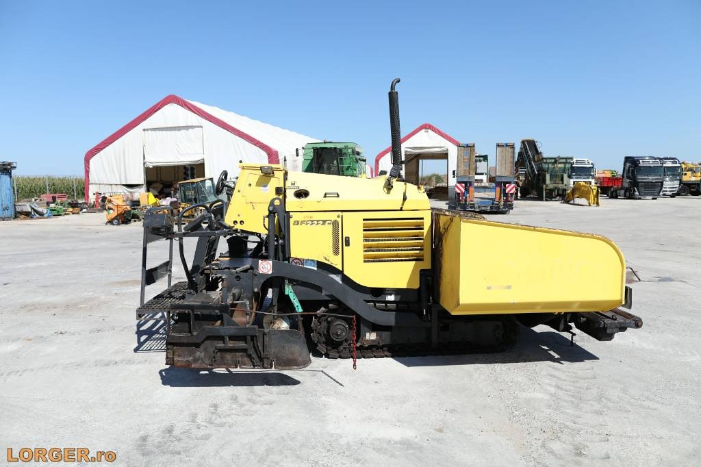 Bomag BF 222 C - Pavimentadora de asfalto: foto 1 Bomag BF 222 C - Pavimentadora de asfalto: foto 1