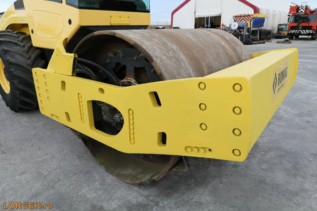 Bomag BW 216 D H-4 - Compactador: foto 5 Bomag BW 216 D H-4 - Compactador: foto 5
