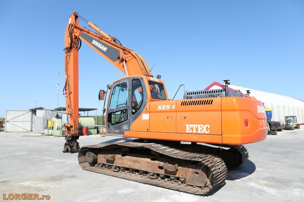 Doosan (Etec) DX 300 - Long Reach Boom 14m + 3D GPS TOPCO - Excavadora: foto 2 Doosan (Etec) DX 300 - Long Reach Boom 14m + 3D GPS TOPCO - Excavadora: foto 2