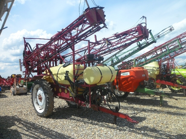 Hardi 2500 - Maquinaria para fertilización: foto 1 Hardi 2500 - Maquinaria para fertilización: foto 1