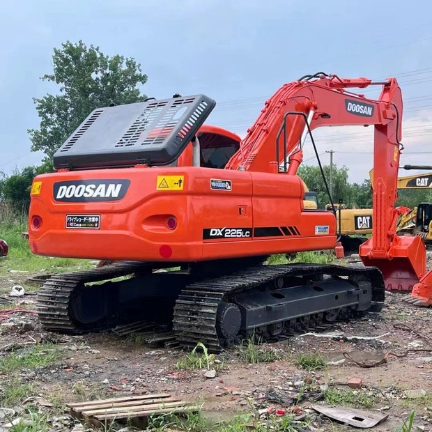 2021 Doosan DX225 - Excavadora de cadenas: foto 1 2021 Doosan DX225 - Excavadora de cadenas: foto 1