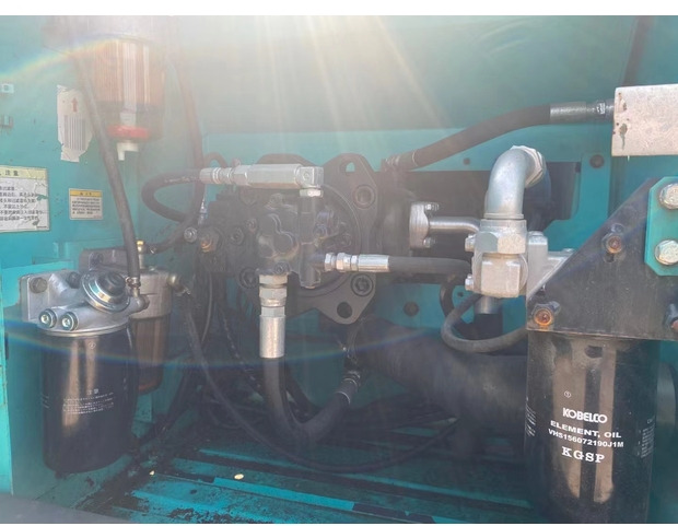 2021 KOBELCO SK210 - Excavadora de cadenas: foto 2 2021 KOBELCO SK210 - Excavadora de cadenas: foto 2