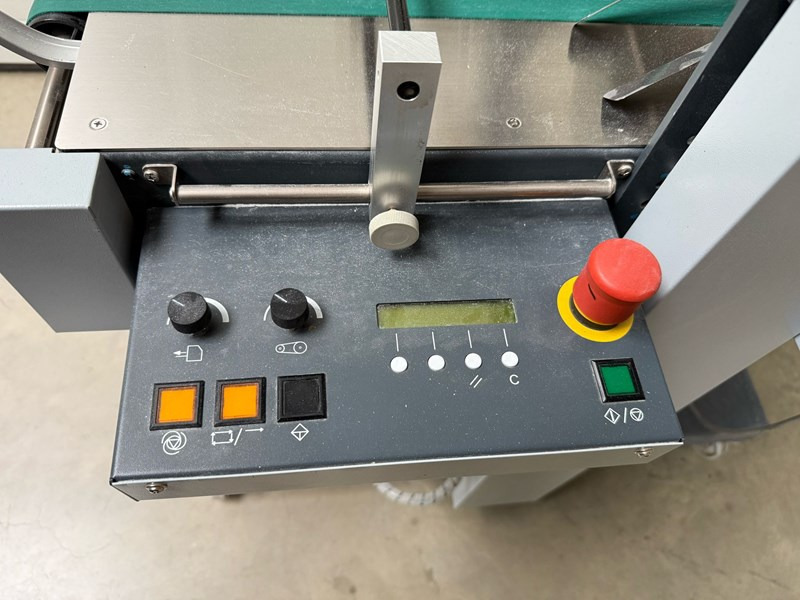 Horizon PST-40 - Plegadora de papel: foto 2 Horizon PST-40 - Plegadora de papel: foto 2