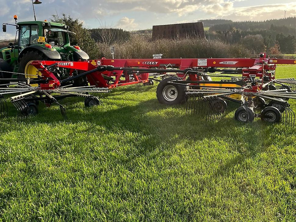 J.Reiff Sarl
Herr Stefan Neukirch - 77 Z.I in den - Henificadora: foto 2 J.Reiff Sarl
Herr Stefan Neukirch - 77 Z.I in den - Henificadora: foto 2