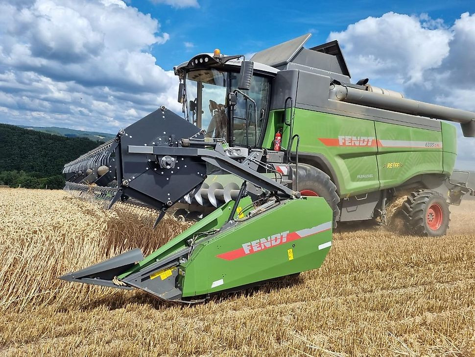 J.Reiff Sarl                        
                                                                Herr Stefan Neukirch                                                                - 77 Z.I in den - Cosechadora de granos: foto 1 J.Reiff Sarl                        
                                                                Herr Stefan Neukirch                                                                - 77 Z.I in den - Cosechadora de granos: foto 1