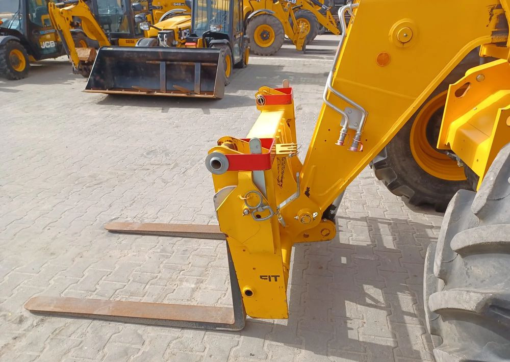 Manipulador telescópico JCB 535-95: foto 10 Manipulador telescópico JCB 535-95: foto 10
