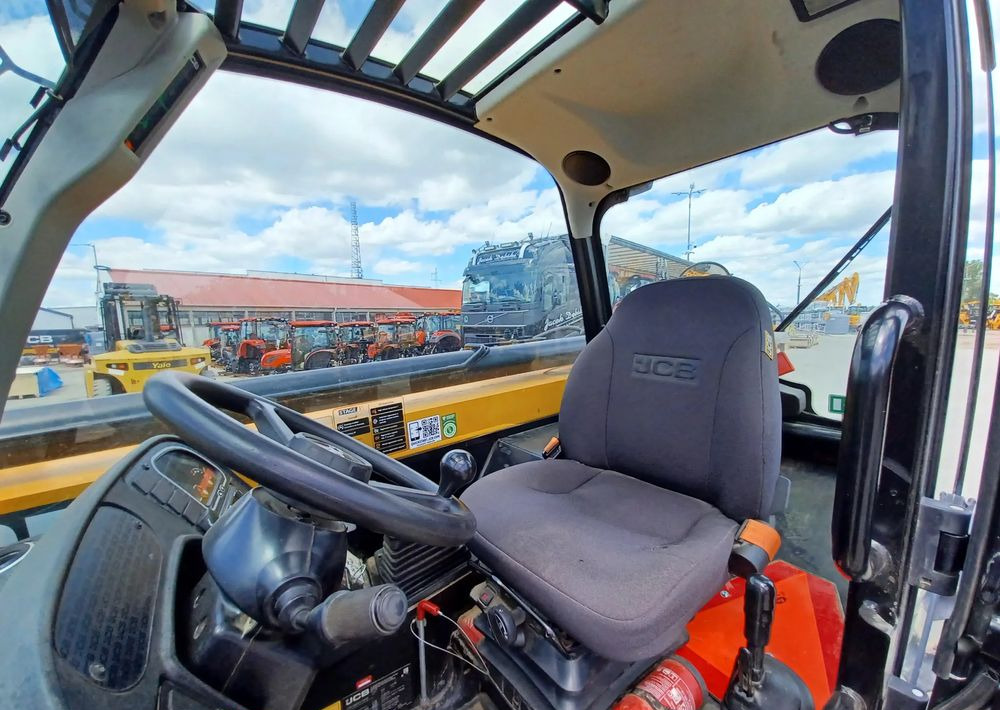 Manipulador telescópico JCB 535-95: foto 8 Manipulador telescópico JCB 535-95: foto 8