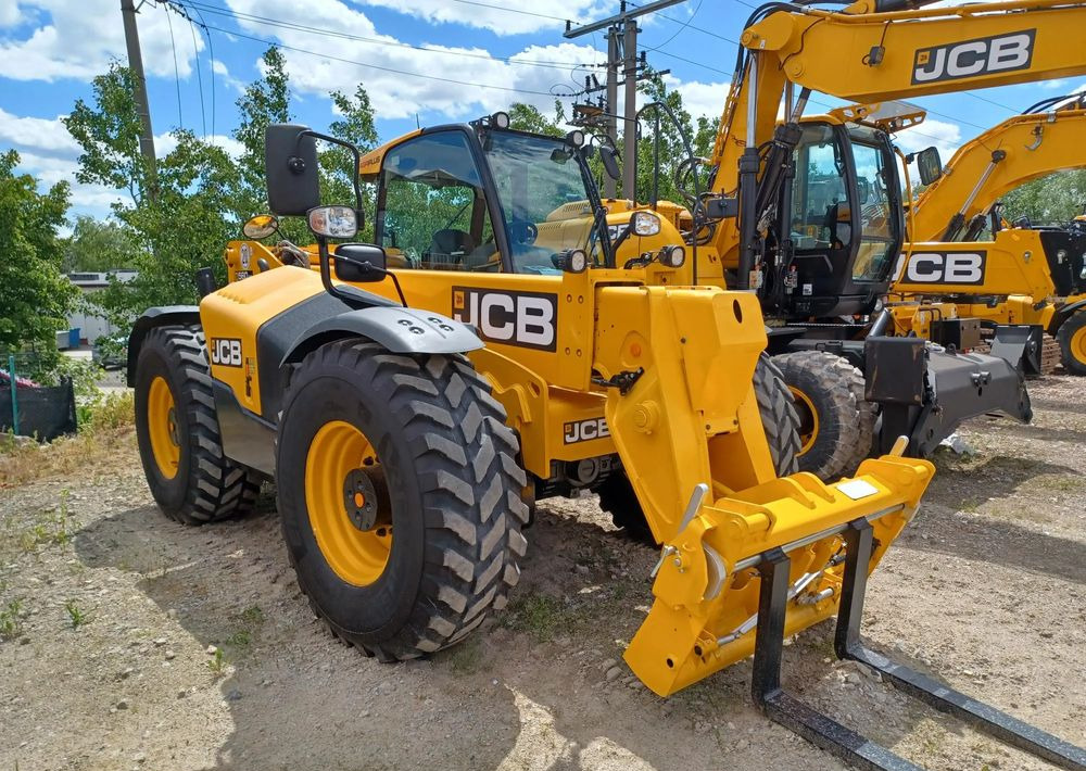 JCB 560-80 Agri Plus - Manipulador telescópico: foto 2 JCB 560-80 Agri Plus - Manipulador telescópico: foto 2